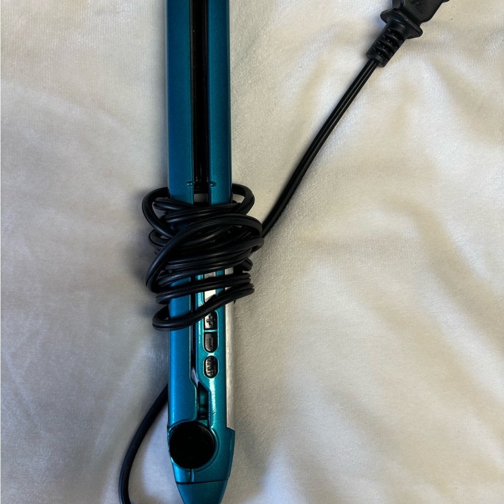 Hair straightener